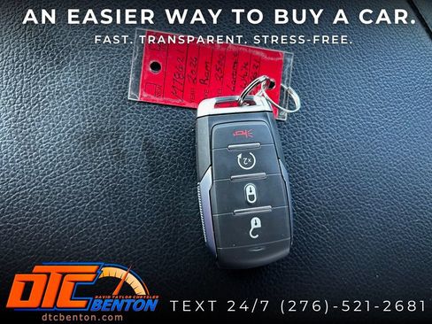 Used 2025 RAM 2500 Big Horn AWD/4WD image 25