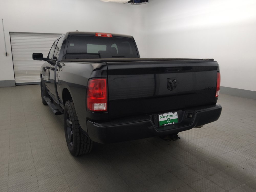 Used 2018 RAM 1500 Express w/ Black Ram 1500 Express Group AWD/4WD image 6