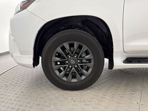 Certified 2023 Lexus GX 460 Premium AWD/4WD image 12