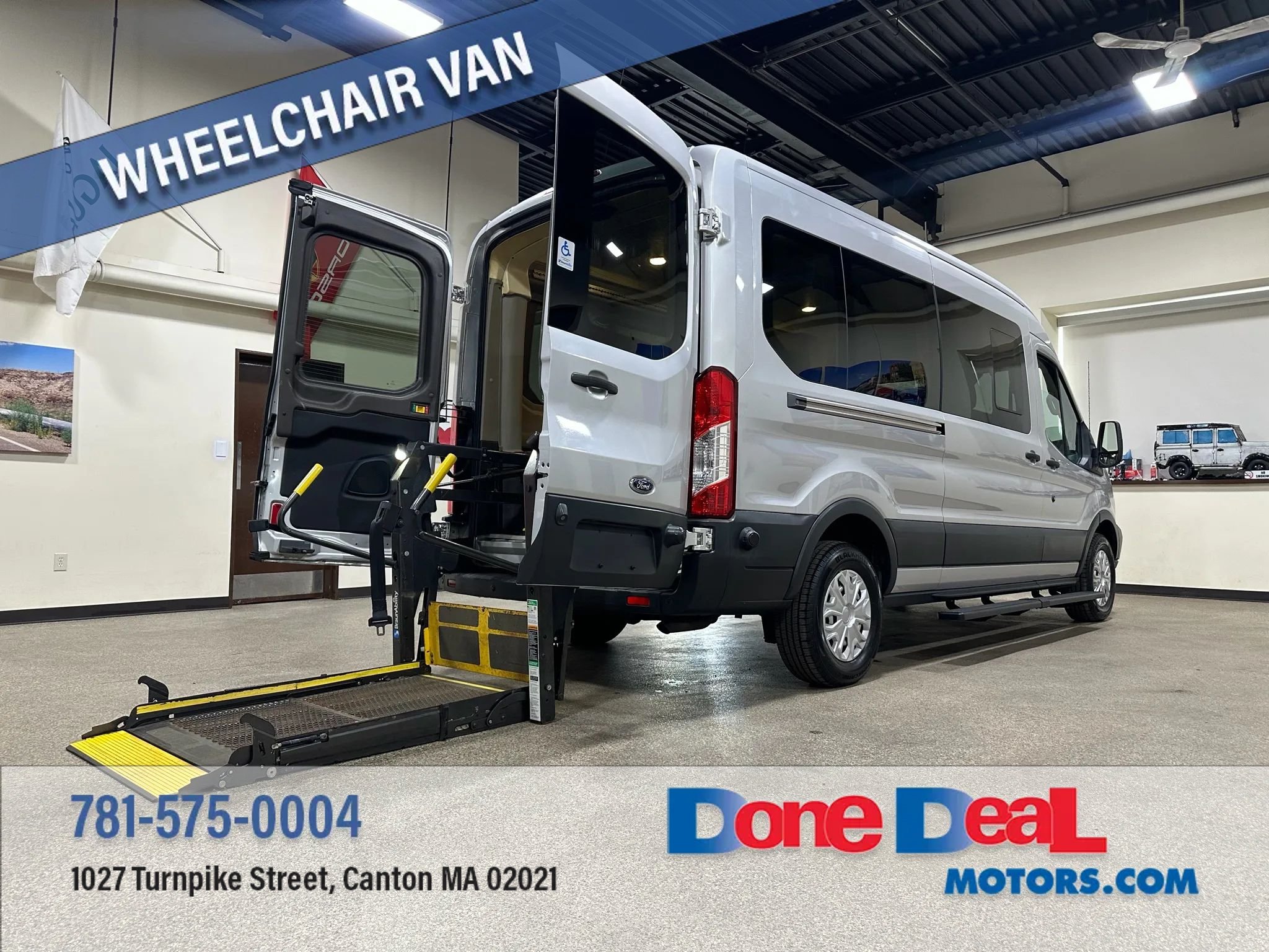 Used 2015 Ford Transit 250 148 Medium Roof RWD image 1