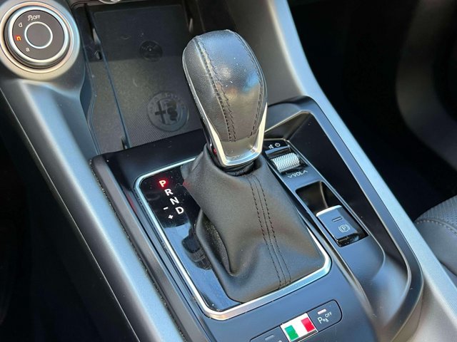 Used 2024 Alfa Romeo Tonale Ti w/ Premium Interior Package AWD/4WD image 29