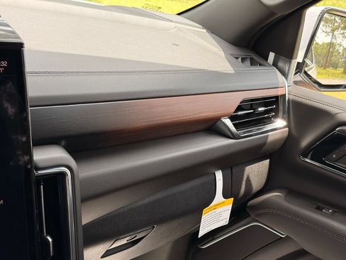 New 2026 GMC Yukon Denali w/ Denali Reserve Package RWD image 20