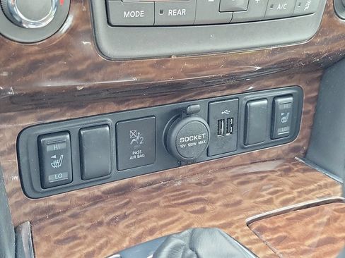 Used 2018 Nissan Armada SL w/ Premium Package RWD image 29
