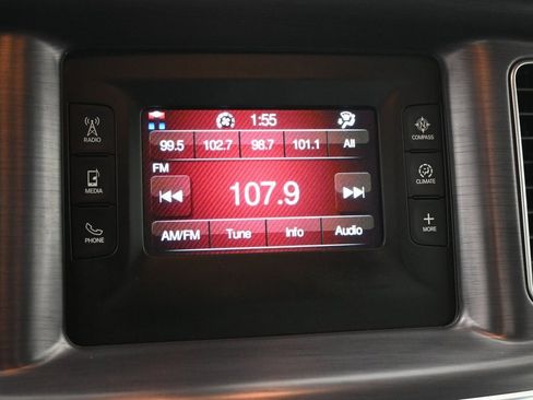 Used 2016 Dodge Charger SE image 12