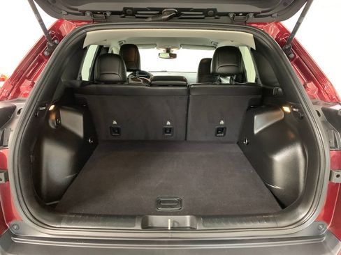 Used 2019 Jeep Cherokee Trailhawk w/ Cold Weather Group AWD/4WD image 20