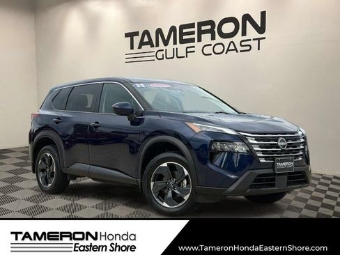 Used 2025 Nissan Rogue SV AWD/4WD image 1