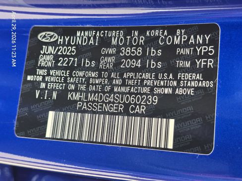 Certified 2025 Hyundai Elantra Sport FWD image 30