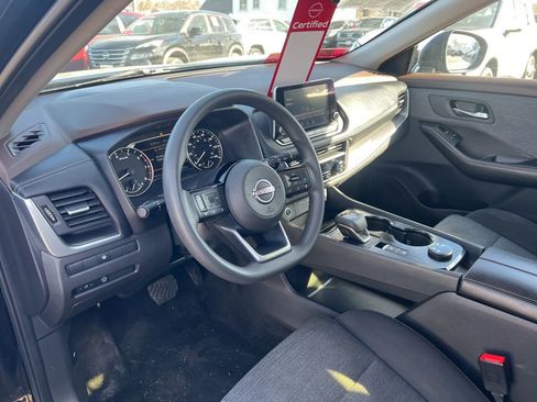 Certified 2023 Nissan Rogue SV image 6