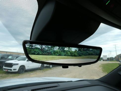 New 2026 Chevrolet Suburban High Country AWD/4WD image 29