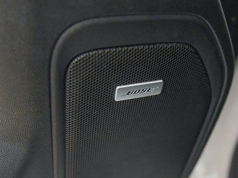 Used 2021 Chevrolet Silverado 1500 High Country w/ Technology Package image 17