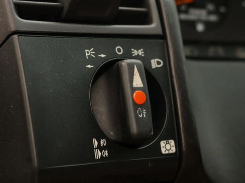 Used 1990 Mercedes-Benz 300 SL image 49