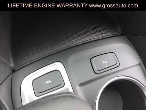 Used 2023 Chevrolet Equinox LT AWD/4WD image 21