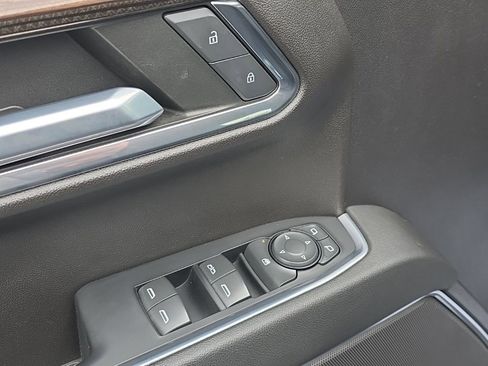 Used 2022 Chevrolet Silverado 1500 LT image 19
