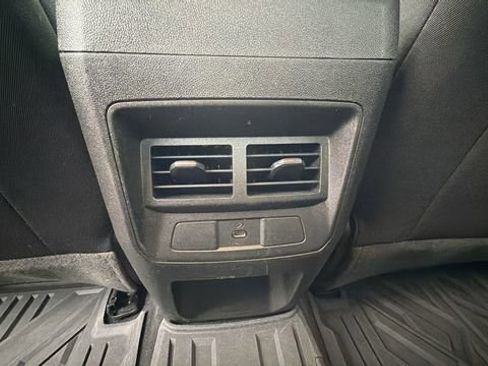 Used 2023 Chevrolet Colorado LT image 19