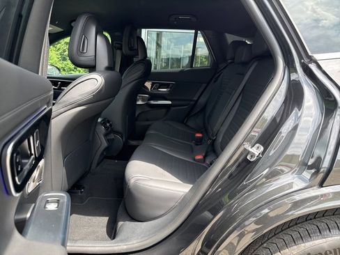 New 2025 Mercedes-Benz GLC 350e 4MATIC image 21