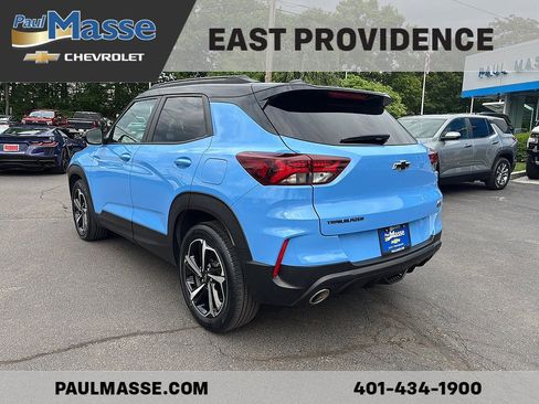 Used 2023 Chevrolet TrailBlazer RS w/ Sun and Liftgate Package FWD image 5