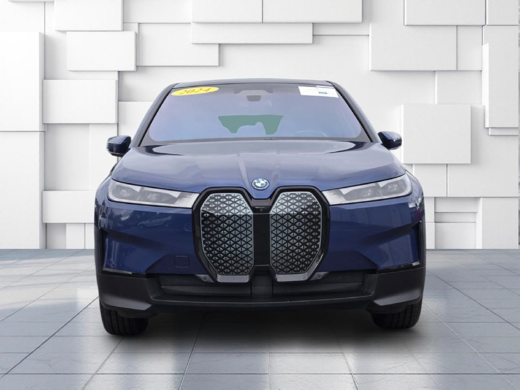 Certified 2024 BMW iX xDrive50 AWD/4WD image 2