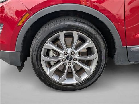 Used 2019 Lincoln MKC Select image 9