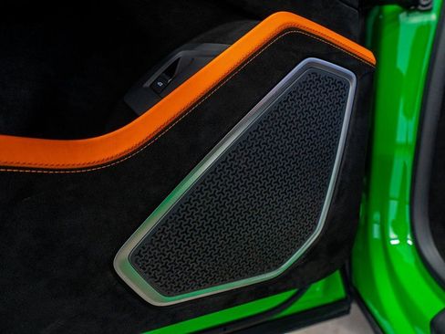 Used 2023 Lamborghini Urus Performante image 36