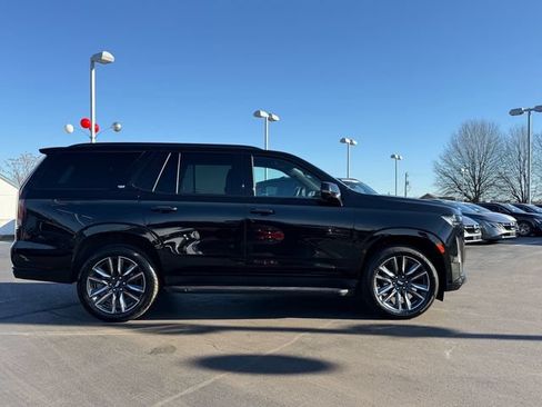 Used 2024 Cadillac Escalade Sport RWD image 2