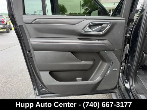 Used 2022 Chevrolet Suburban RST w/ Luxury Package AWD/4WD image 9