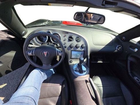 Used 2007 Pontiac Solstice GXP w/ Premium Package RWD image 12