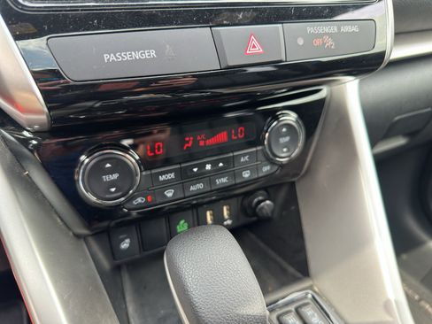 Used 2025 Mitsubishi Eclipse Cross AWD image 25