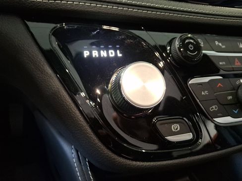 New 2026 Chrysler Pacifica Limited w/ S Appearance Package image 14