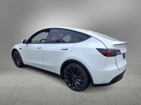 Used 2022 Tesla Model Y Performance image 6