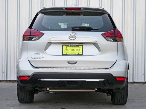 Used 2020 Nissan Rogue S image 10