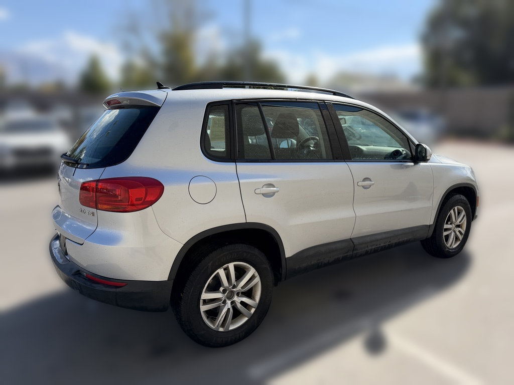 Used 2015 Volkswagen Tiguan S FWD image 5