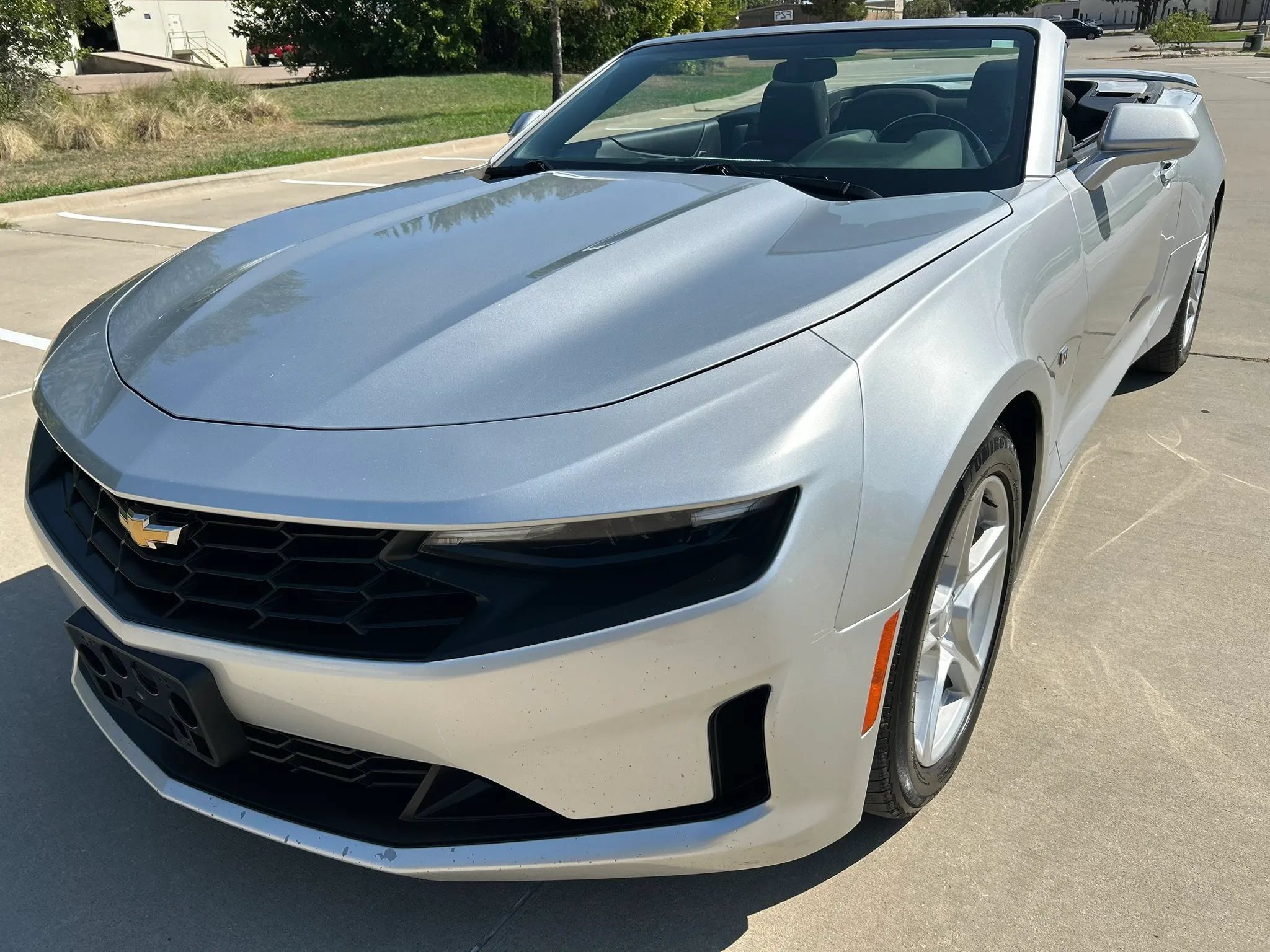 Used 2019 Chevrolet Camaro LT RWD image 2