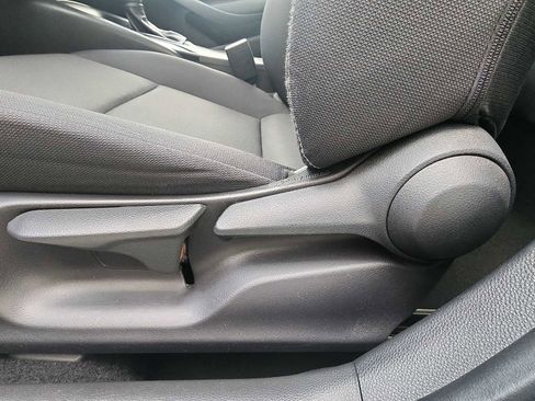 Used 2023 Toyota Corolla LE image 13