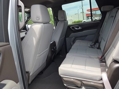 Certified 2024 Chevrolet Tahoe LS RWD image 5