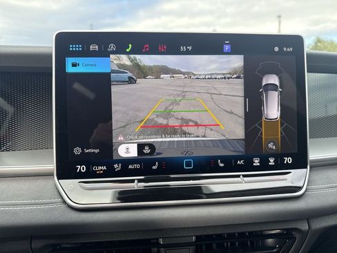New 2026 Volkswagen Tiguan SE AWD/4WD image 16