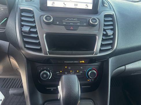 Used 2019 Ford Transit Connect XL image 23