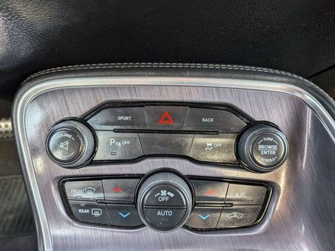 Used 2016 Dodge Challenger SXT Plus image 19