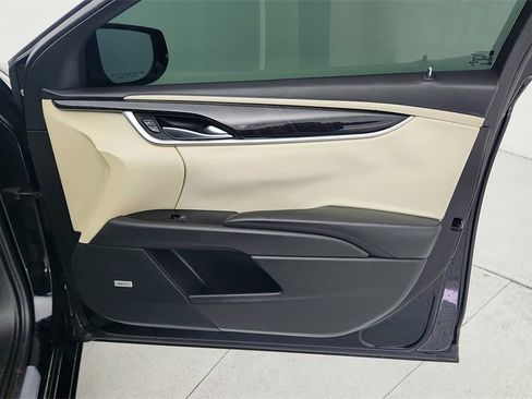 Used 2013 Cadillac XTS Platinum w/ Driver Assist Package image 34