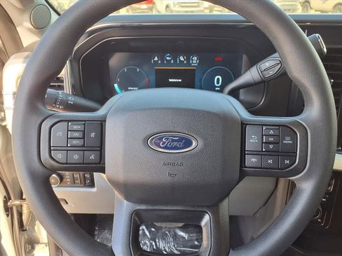 New 2026 Ford F250 XLT w/ XLT Premium Package image 25