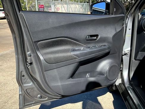 Used 2025 Nissan Kicks Play S image 19