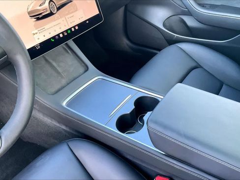 Used 2023 Tesla Model 3 Standard Range RWD image 16