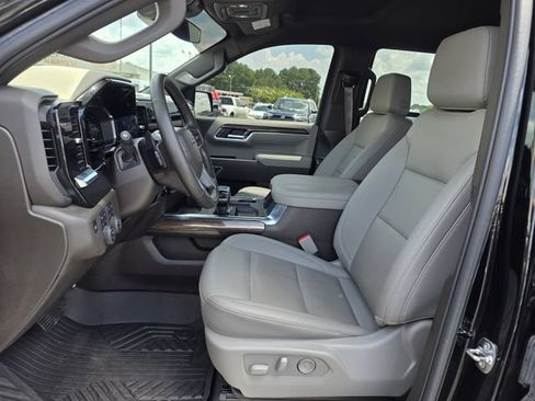 Used 2025 Chevrolet Silverado 1500 RST w/ RST All Star Premium Package AWD/4WD image 13
