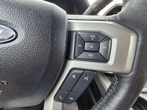Certified 2019 Ford F250 Lariat AWD/4WD image 17