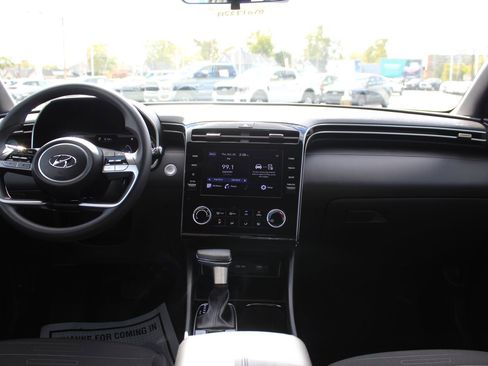 Used 2022 Hyundai Santa Cruz SEL image 11