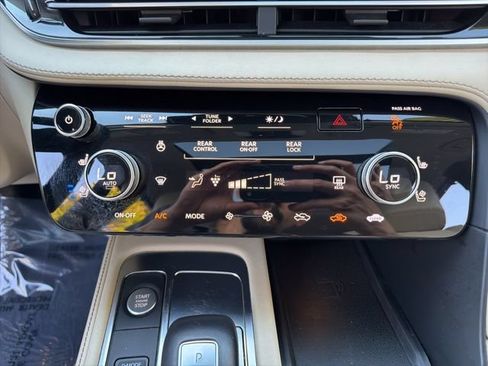 Used 2022 INFINITI QX60 Sensory w/ Vision Package AWD/4WD image 28