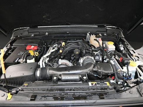 Used 2022 Jeep Wrangler Unlimited Sahara w/ Dual Top Group image 24