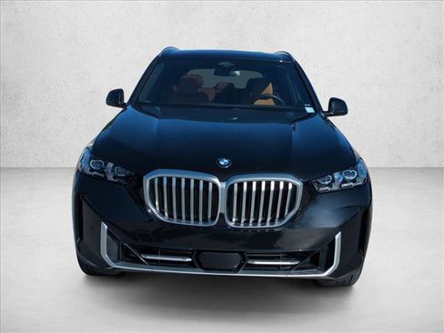 Used 2024 BMW X5 sDrive40i w/ Premium Package RWD image 2