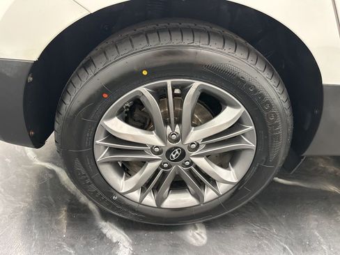 Used 2015 Hyundai Tucson GLS image 29