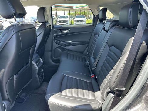 Used 2020 Ford Edge SEL w/ Convenience Package AWD/4WD image 12