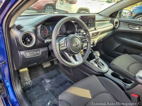 Used 2021 Kia Forte LXS FWD image 8